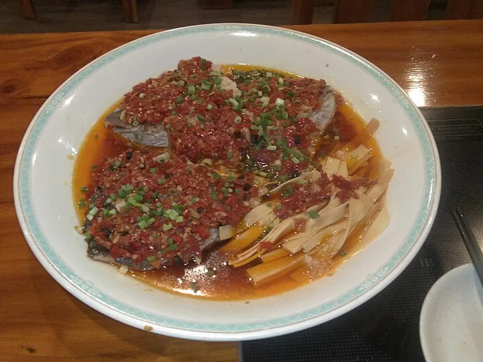 剁椒鱼头, photo 3 of 3