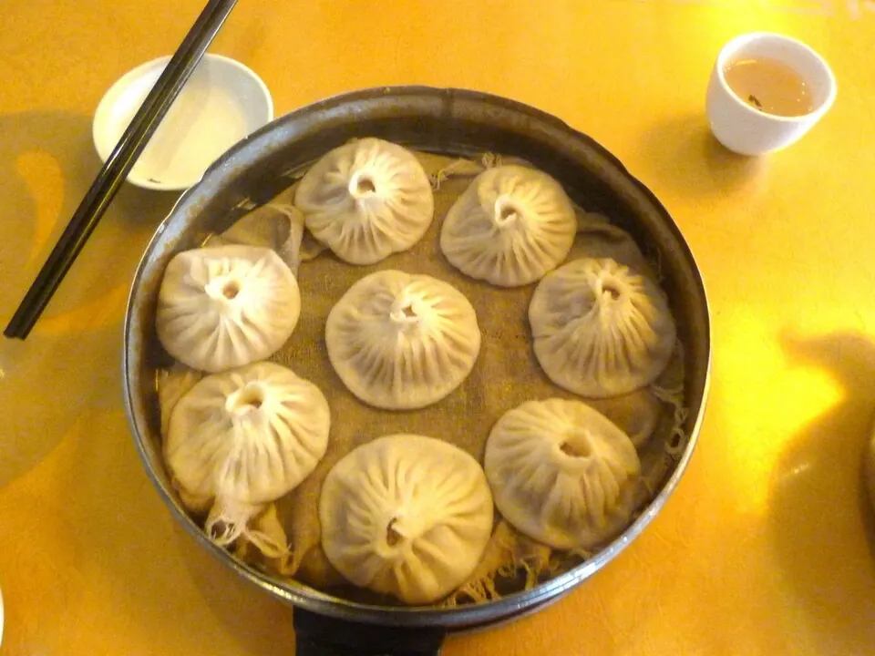 灌汤包, photo 2 of 3