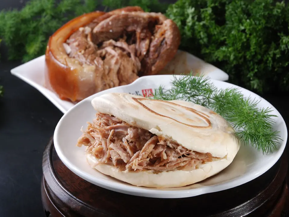 肉夹馍, photo 3 of 3