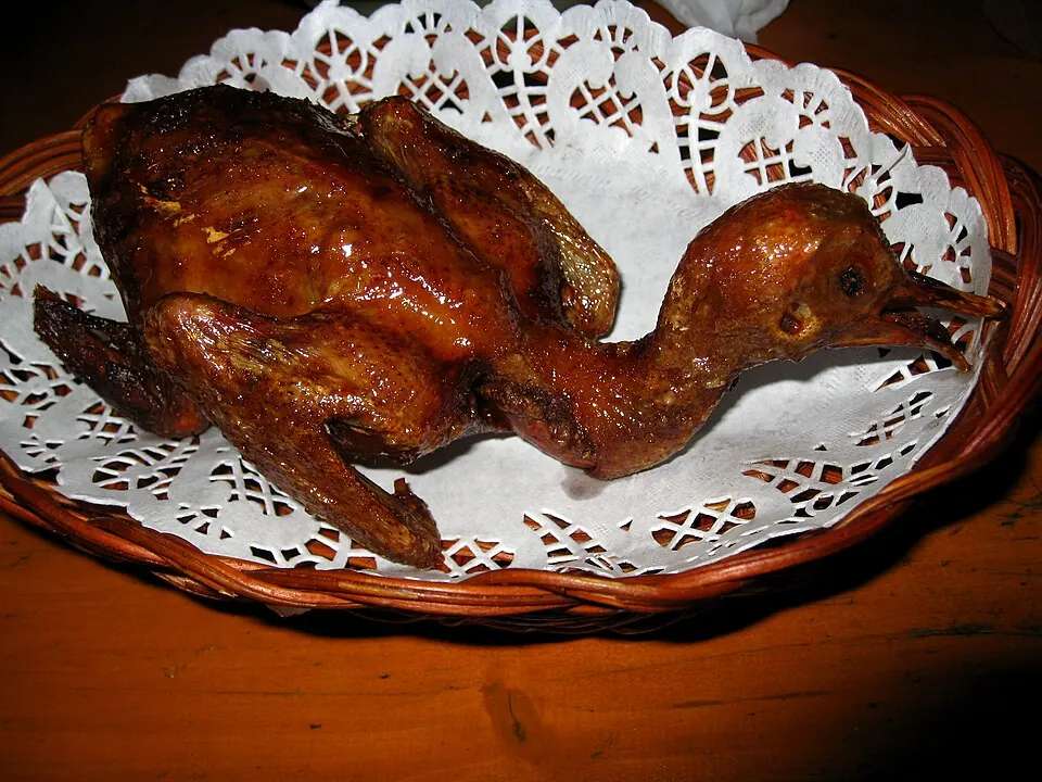 脆皮乳鸽, photo 2 of 2