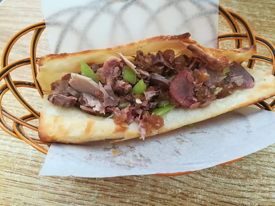 驴肉火烧, photo 3 of 3