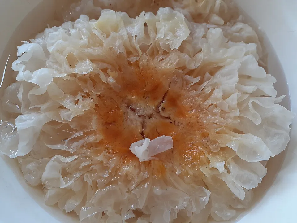 银耳, photo 1 of 3