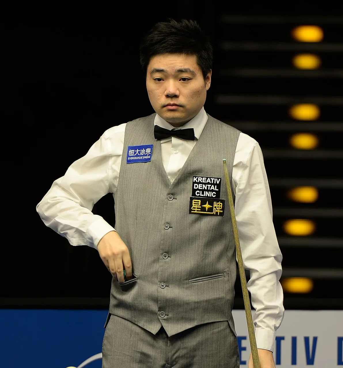 Ding Junhui, photo 1 of 3