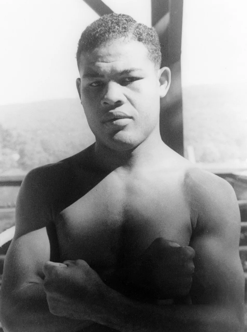 Joe Louis, photo 2 of 3