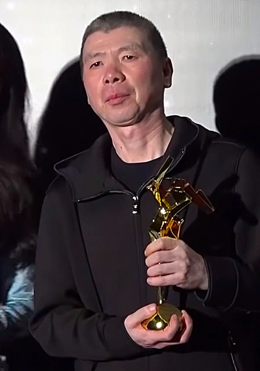 Feng Xiaogang, photo 1 of 2
