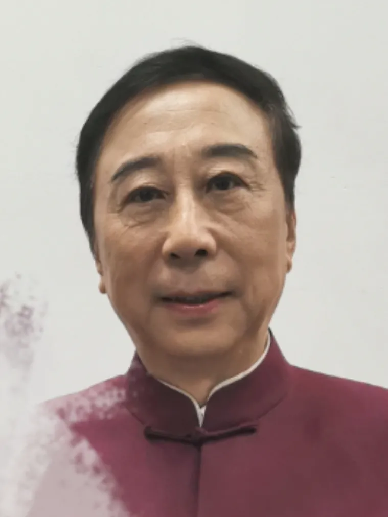 Feng Gong, photo 1 of 2
