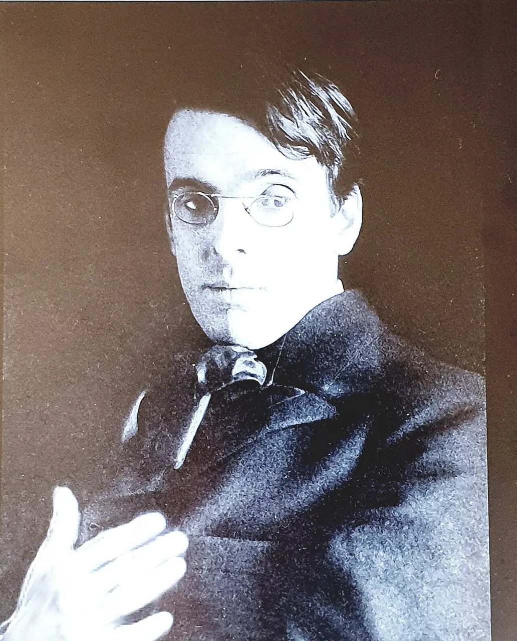 W. B. Yeats, photo 2 of 3
