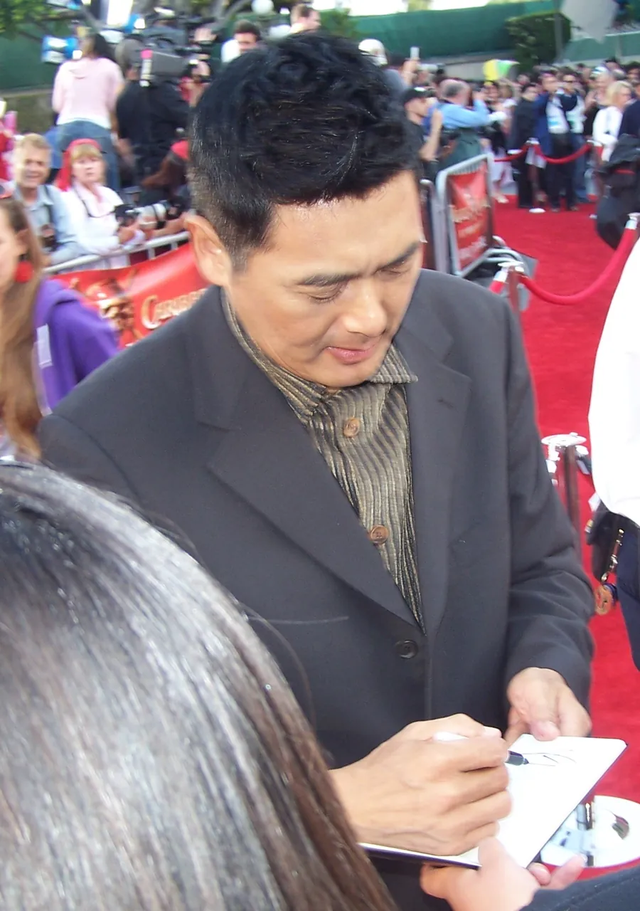 Chow Yun-fat, photo 2 of 2