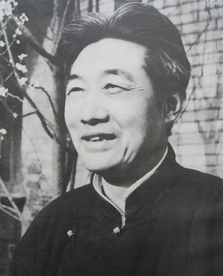 Xu Beihong, photo 1 of 2