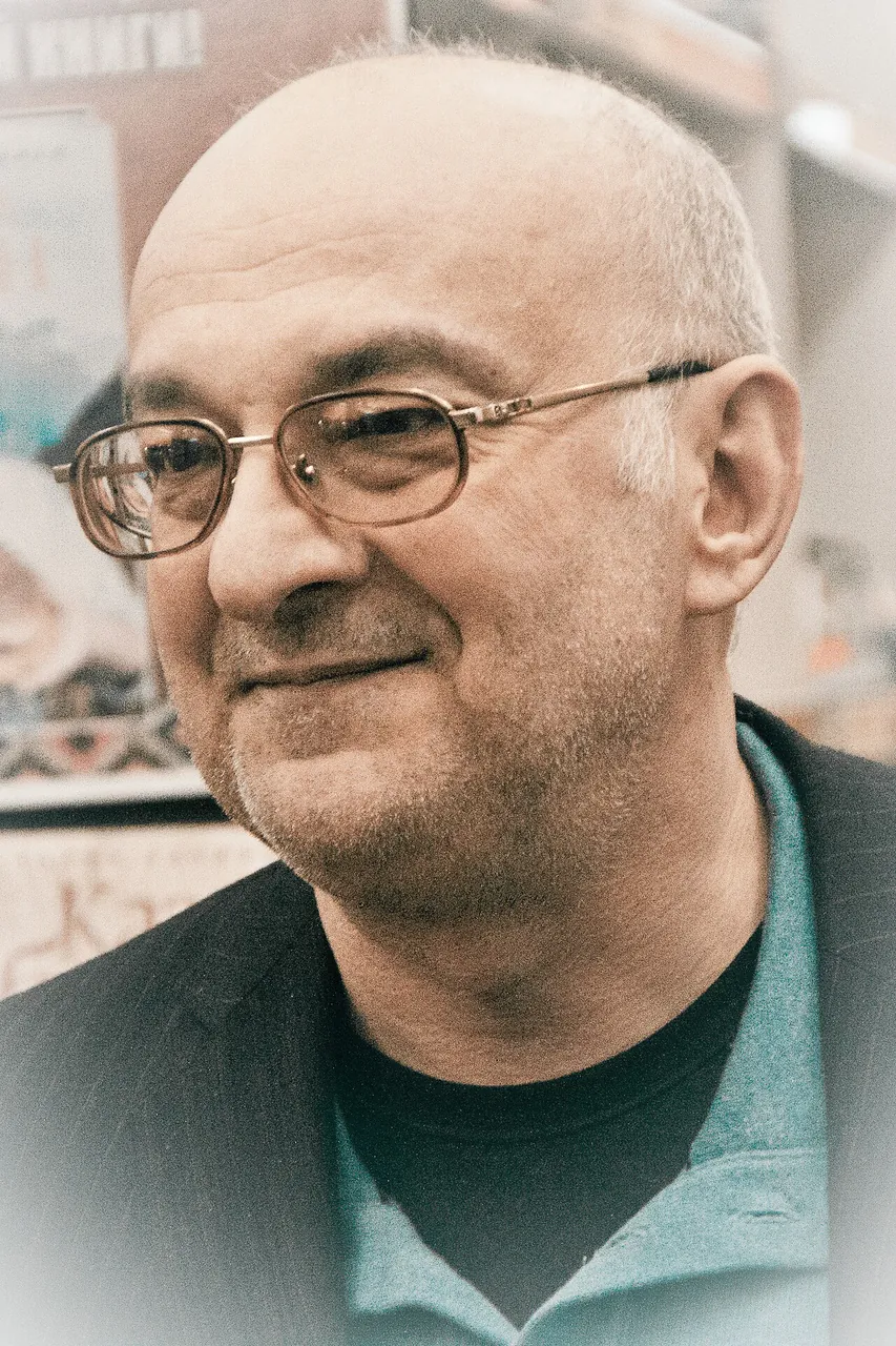 Stalik Khankishiev, photo 3 of 3