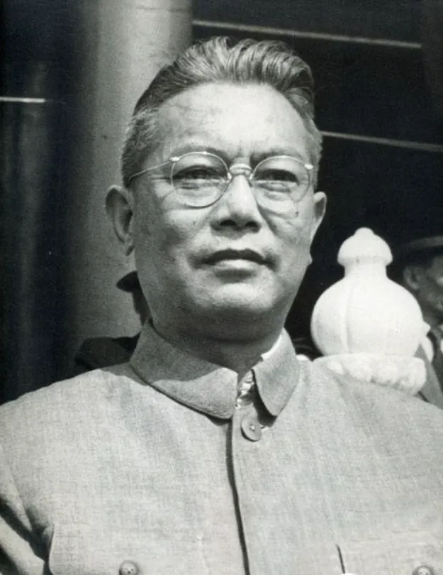 Li Xiannian, photo 3 of 3