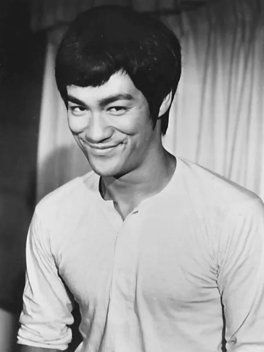 Bruce Lee, photo 2 of 3