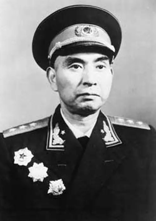 Yang Yong, photo 1 of 1