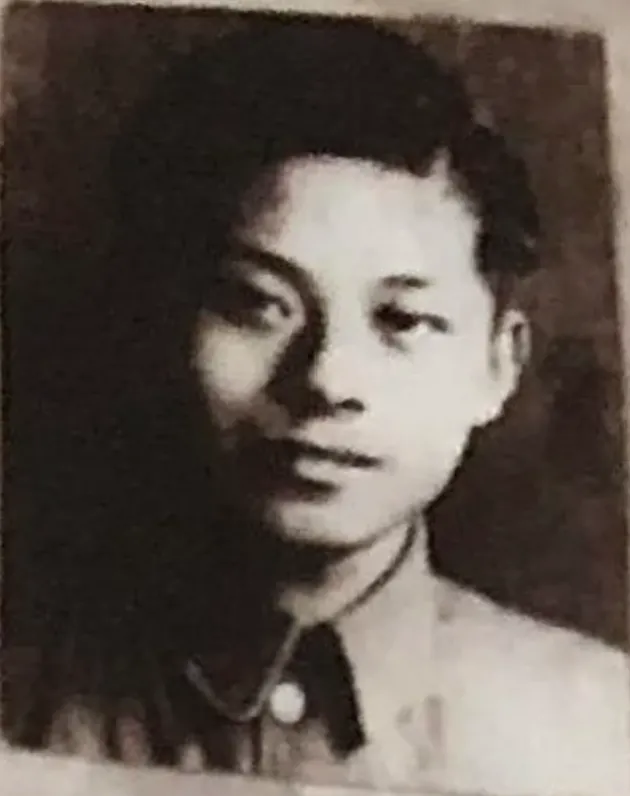 Jiang Zemin, photo 2 of 2