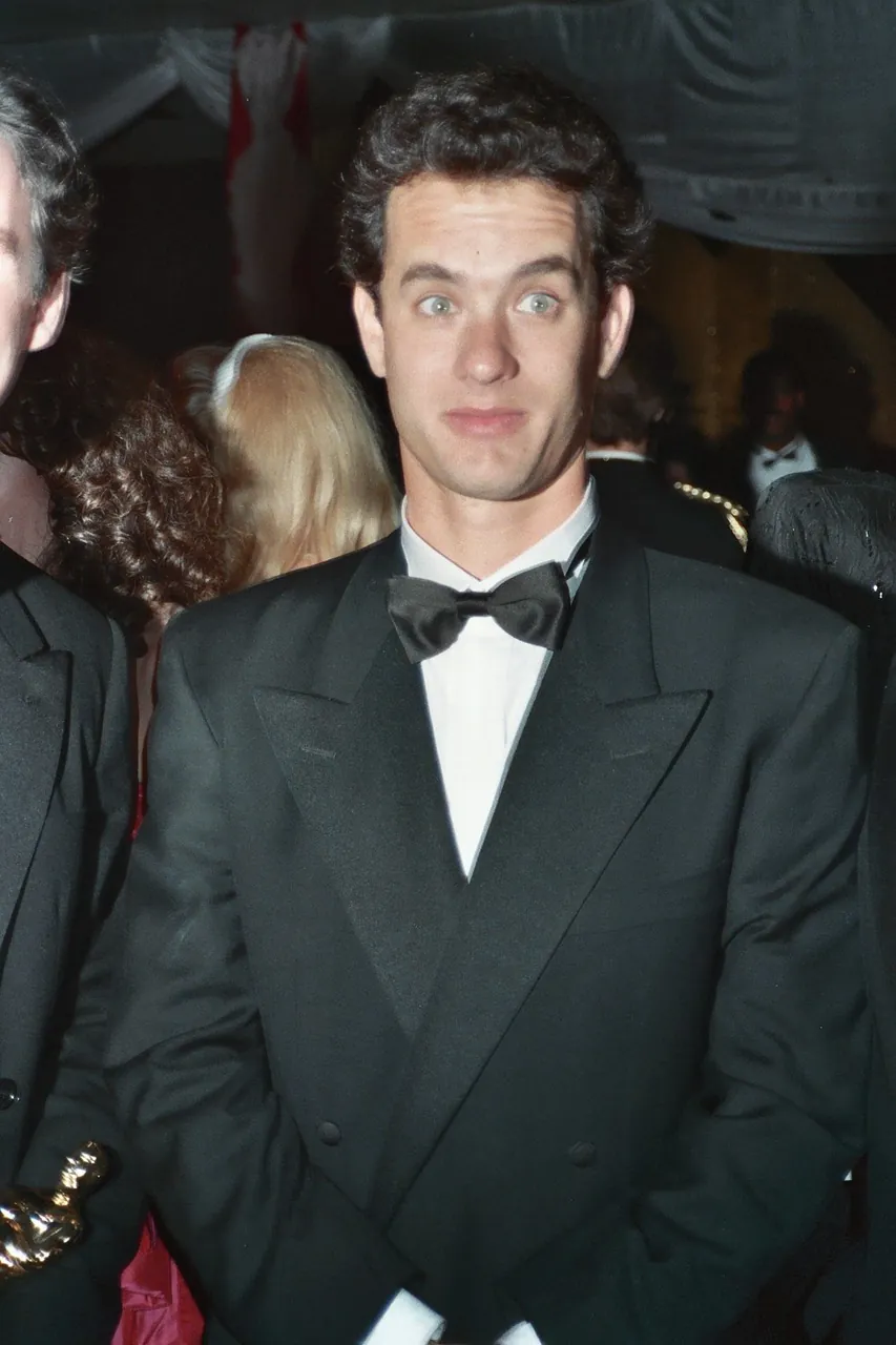 Tom Hanks, photo 1 of 2