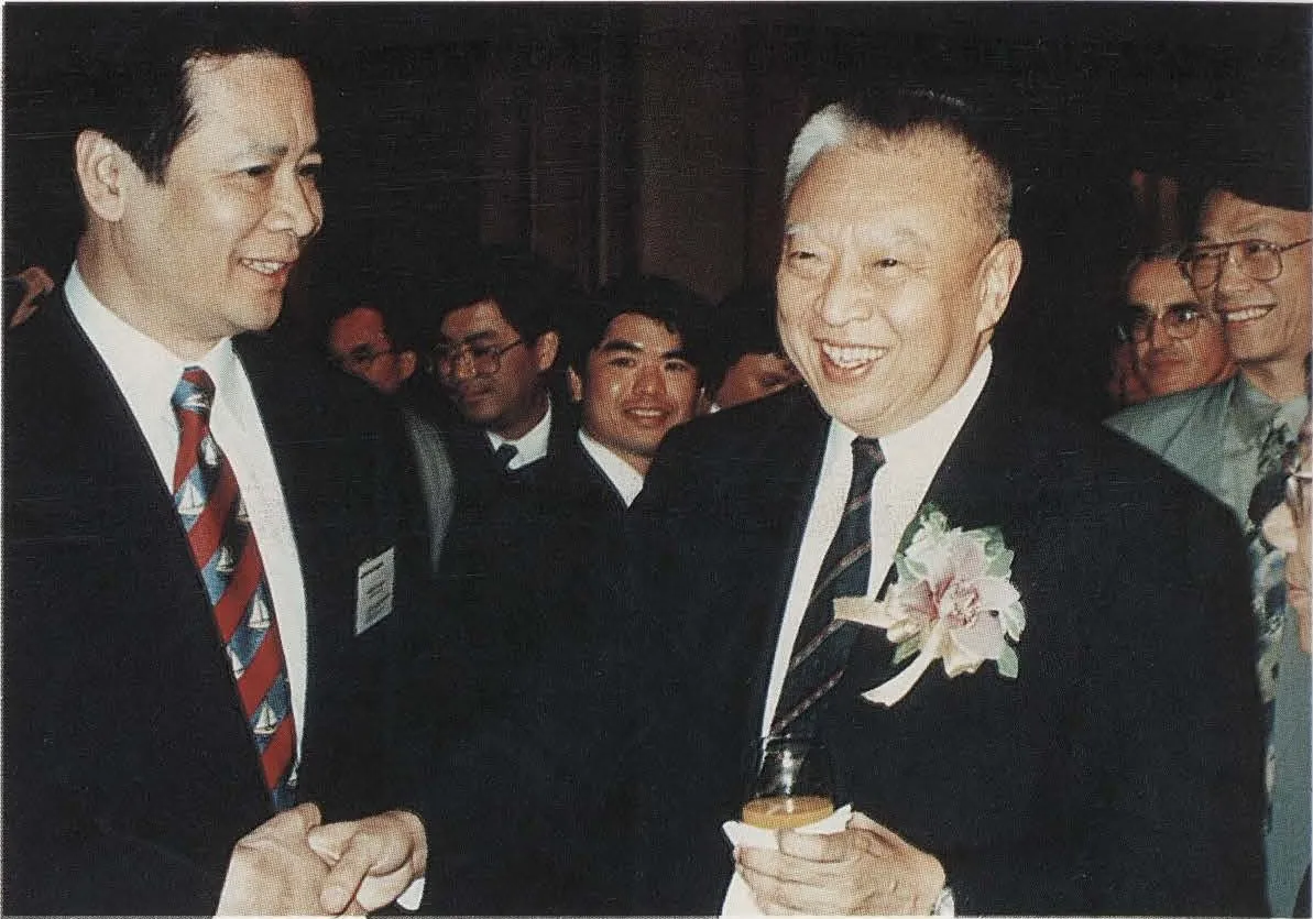 Tung Chee-hwa, photo 2 of 3