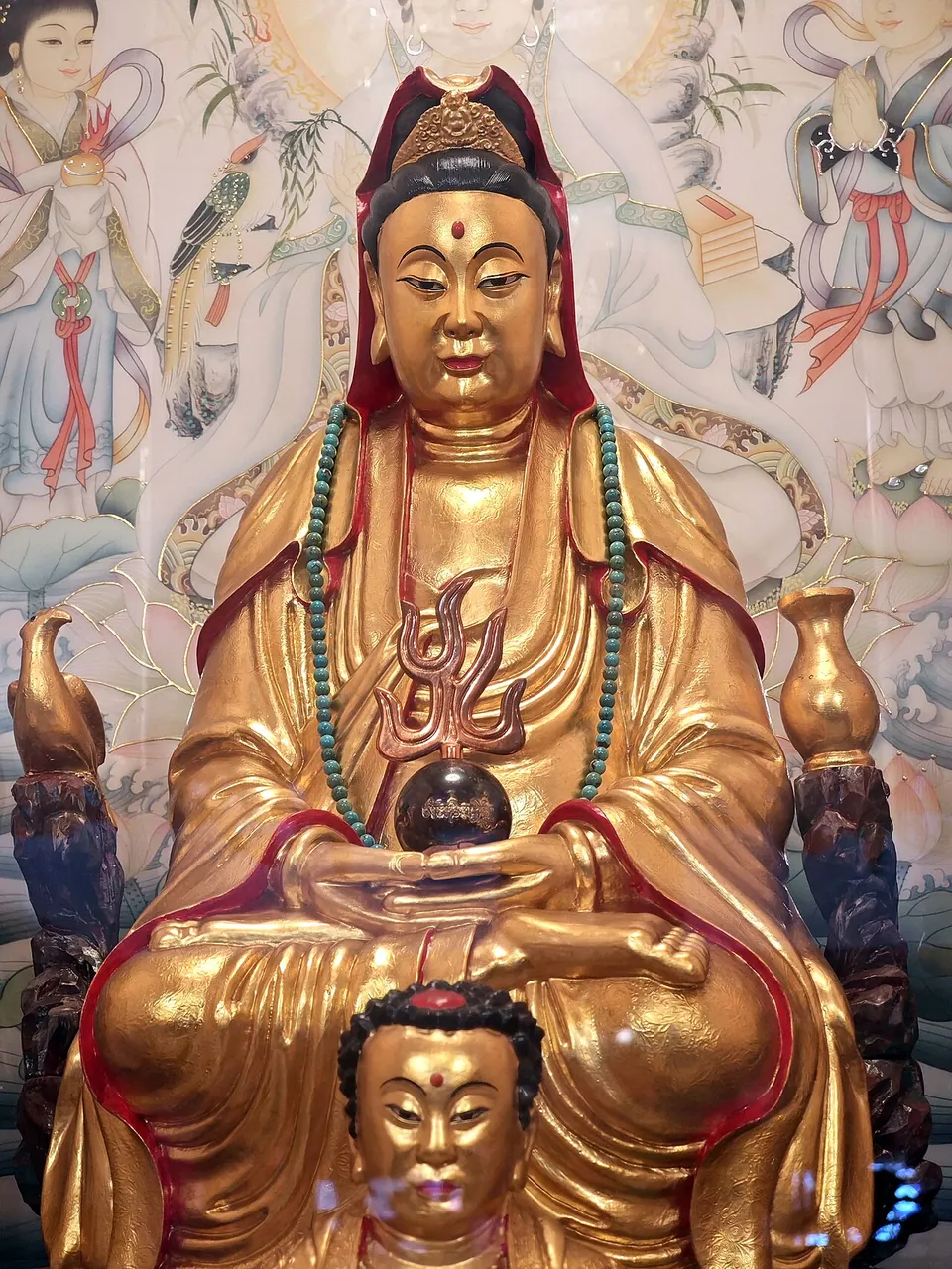 Guanyin, photo 3 of 3