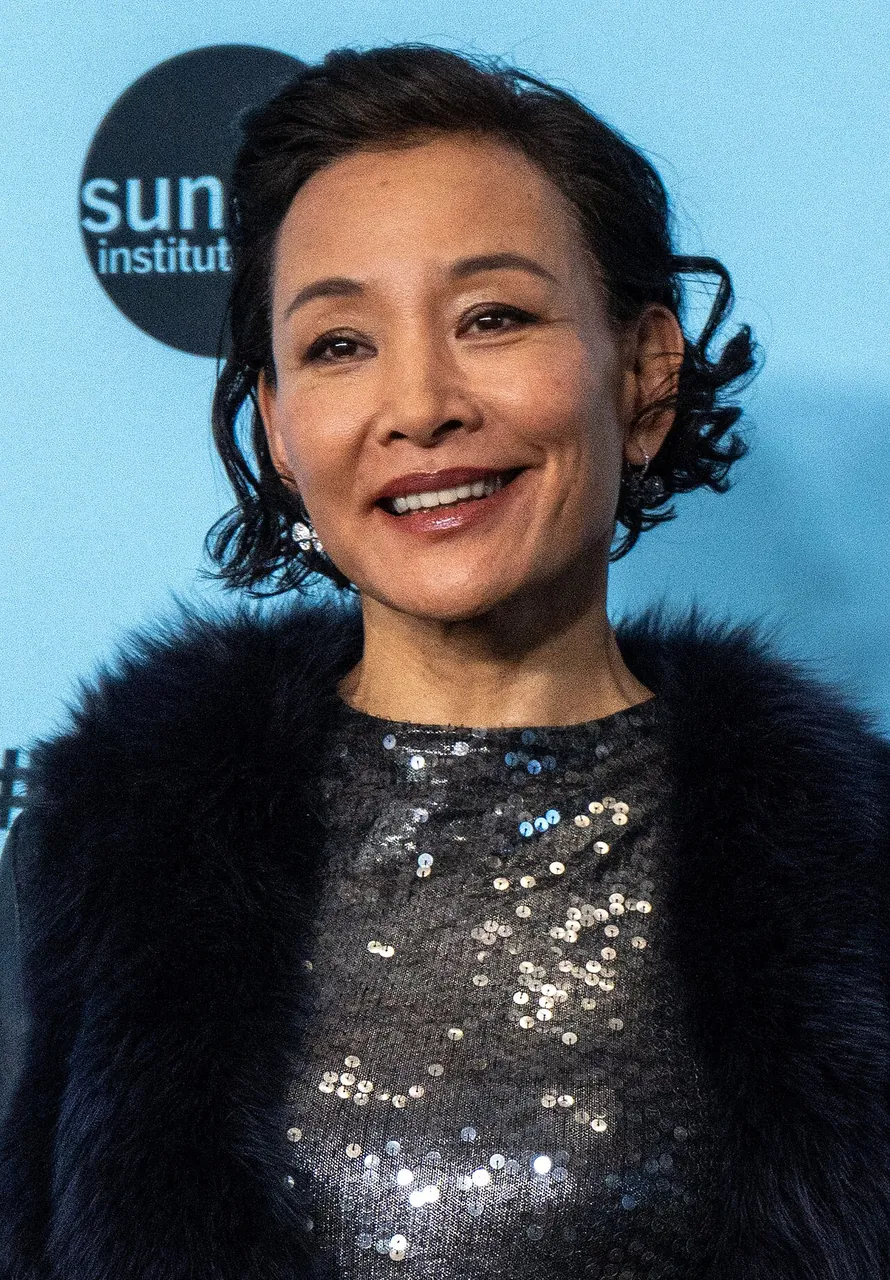 Joan Chen, photo 1 of 3