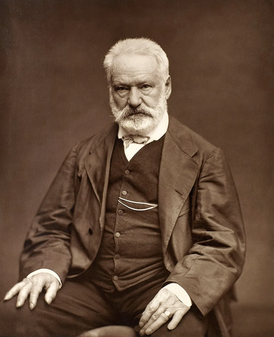 Victor Hugo, photo 1 of 1
