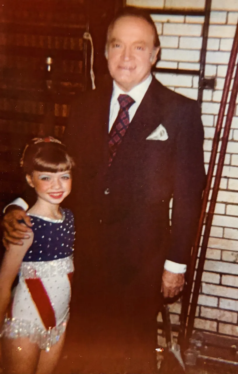 Bob Hope, photo 3 of 3