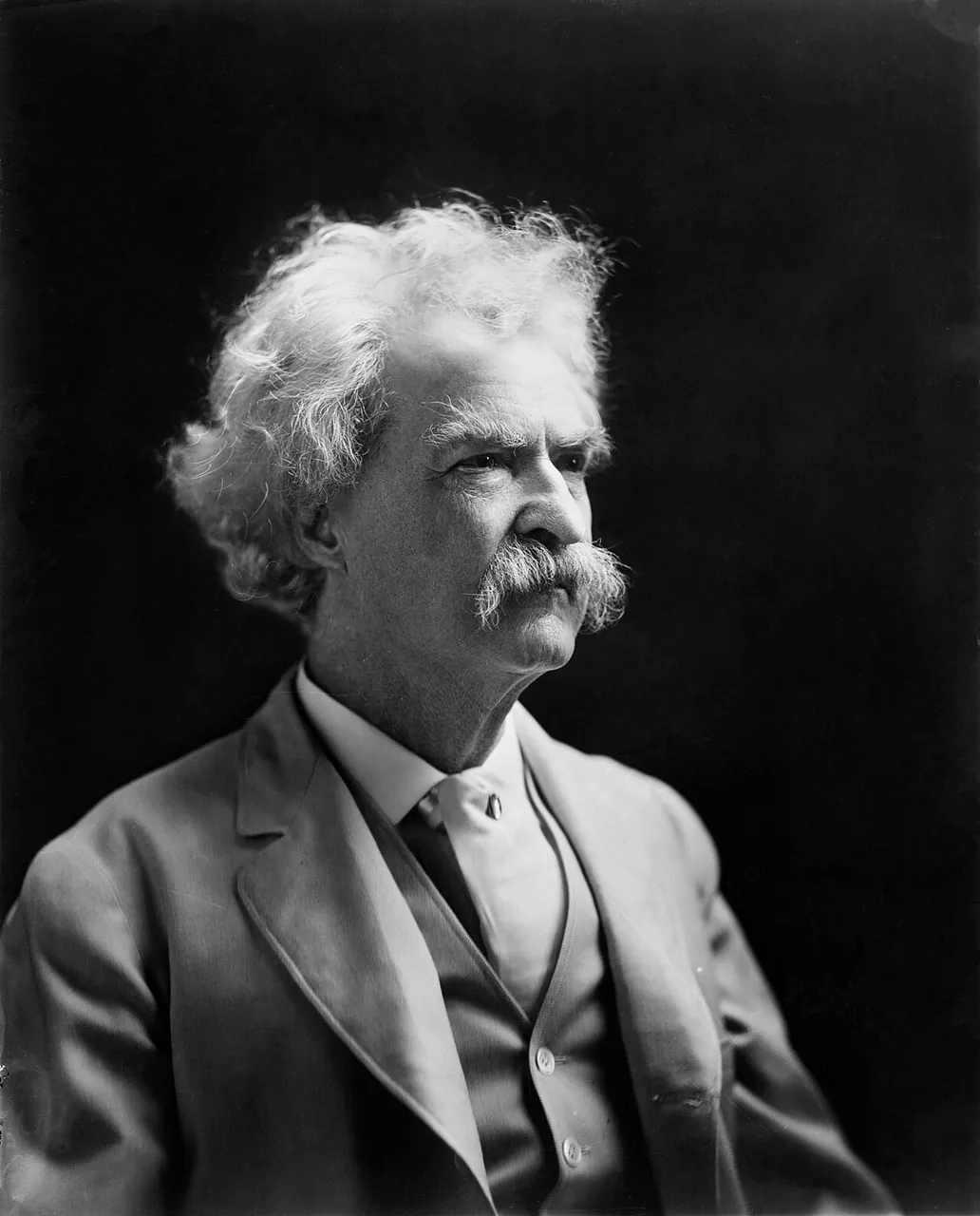Mark Twain, photo 2 of 2